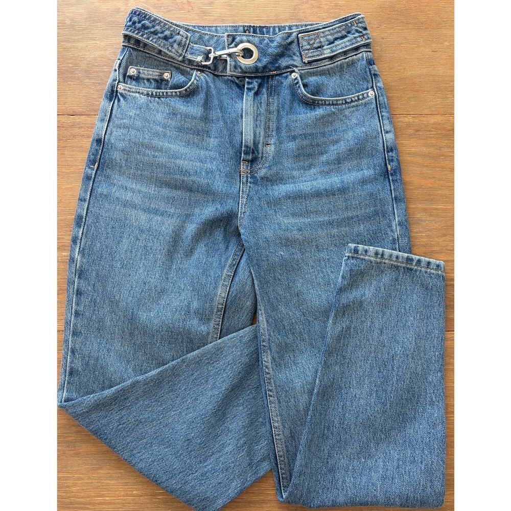 Topshop Mom Jeans Women’s W26 L30 Medium Wash Straight Leg Denim Jeans